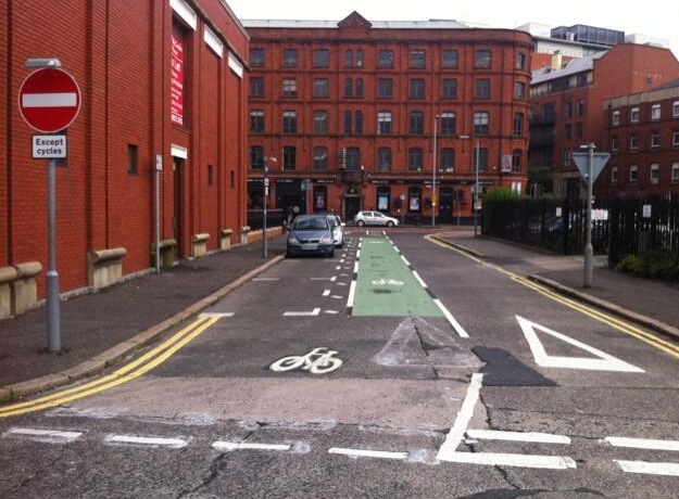 Apsley Street contraflow cycle lane