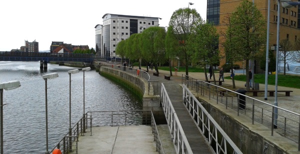 Waterfront extension -  at the river's edge