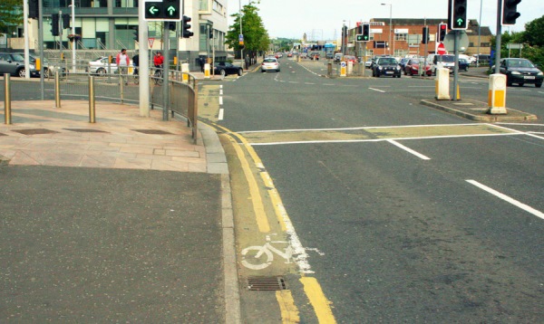 Sydenham Road yellow line cycle lane