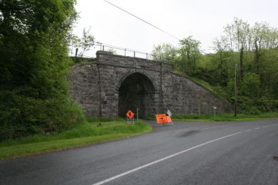 Railway bridge off Cortynan Road / R185 ©nigreenways Railway bridge off Cortynan Road / R185