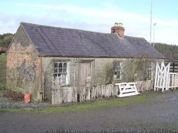 Railway crossing keeper's house ©Kenneth Allen Railway crossing keeper's house