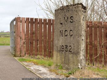 Railway bridge fragment, Doagh Road, Newtownabbey ©Albert Bridge Railway bridge fragment, Doagh Road, Newtownabbey