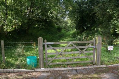 Railway line heading northwest from Ballyroney Railway Station ©nigreenways Railway line heading northwest from Ballyroney Railway Station