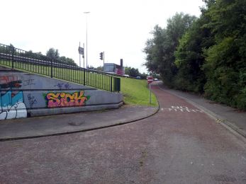 Tillysburn gyratory, cycling underpass access cycleway ©nigreenways Tillysburn gyratory, cycling underpass access cycleway