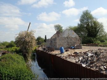 Coalisland Canal ©Robert Ashby Coalisland Canal