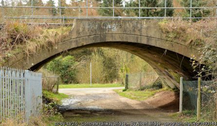 Railway bridge (line in use) Newtownabbey Greenway ©Albert Bridge Railway bridge (line in use) Newtownabbey Greenway