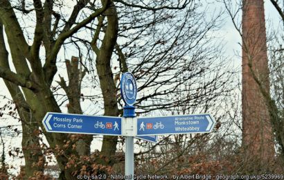 National Cycle Network signs, Newtownabbey Greenway ©Albert Bridge National Cycle Network signs, Newtownabbey Greenway